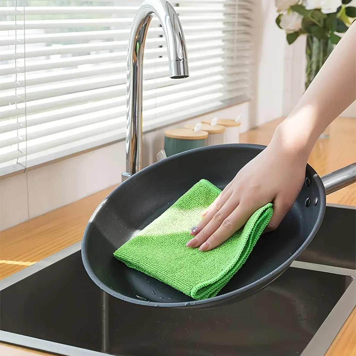Multi-Surface Microfiber Cleaning Cloth Set