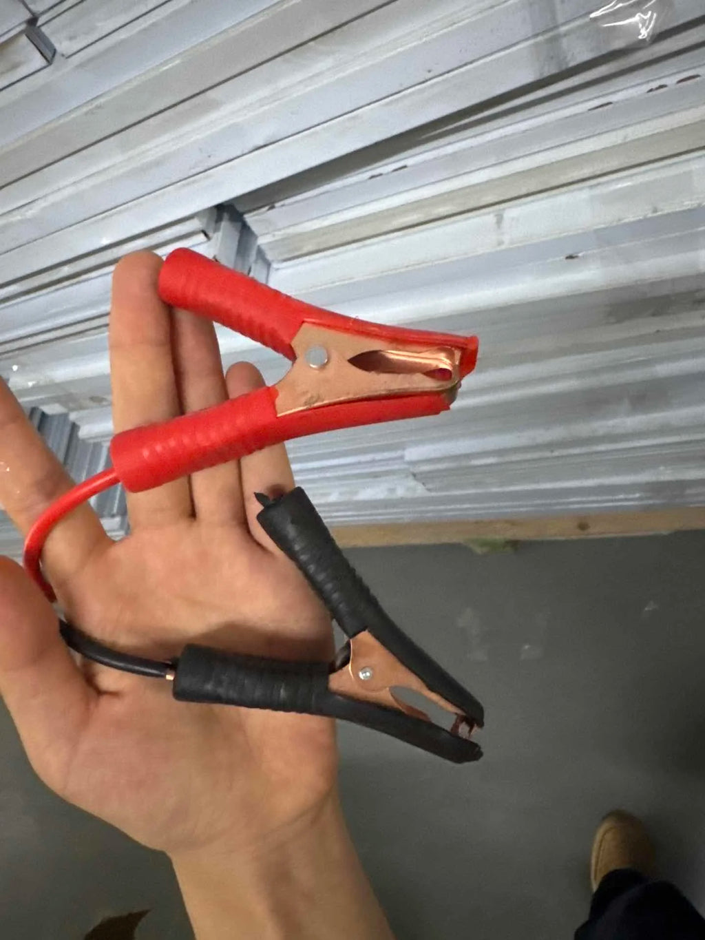 Battery-Powered Jump Starter Cable Adapter