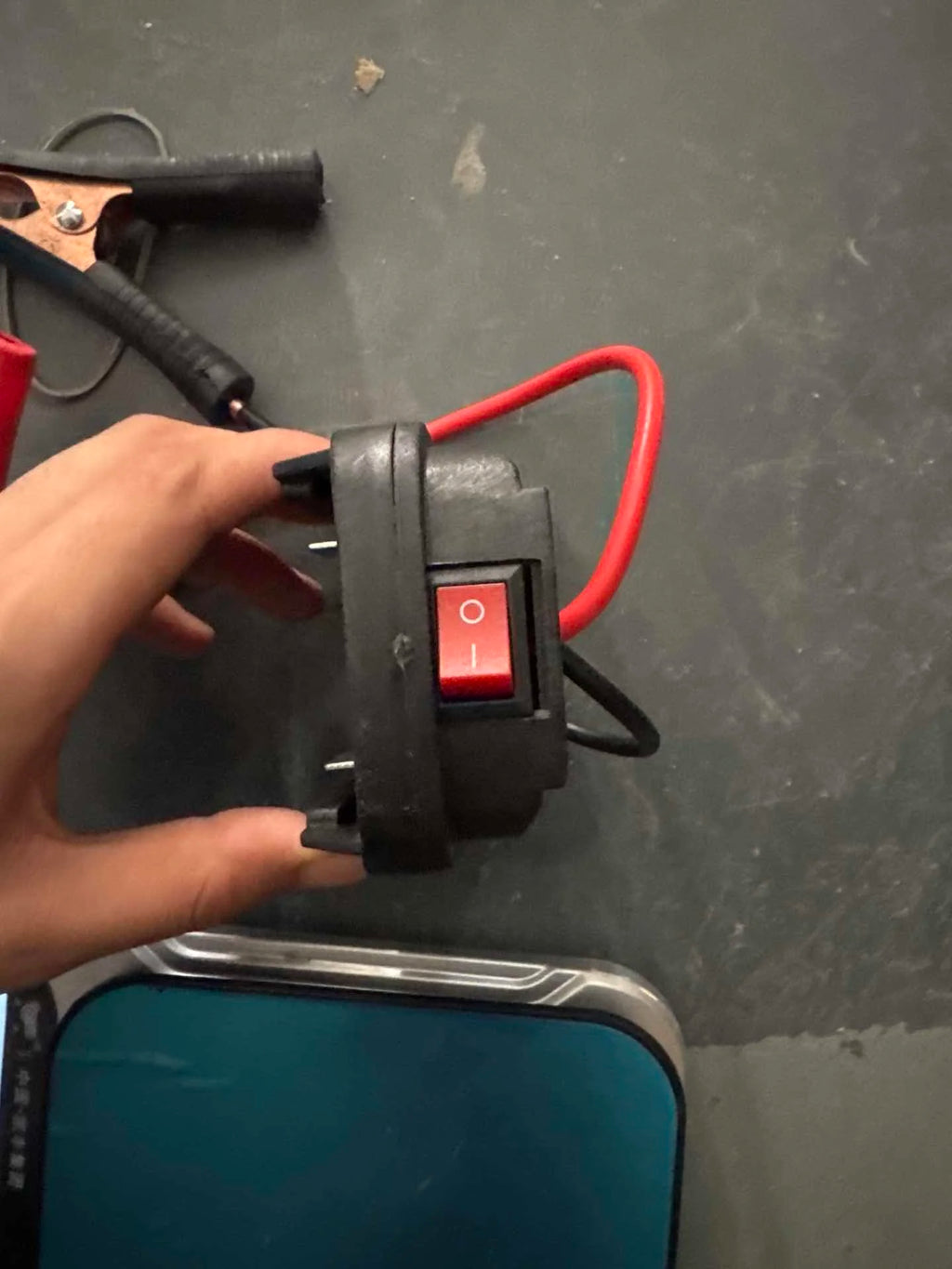 Battery-Powered Jump Starter Cable Adapter